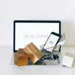 The Role of Augmented Reality in Transforming Online Shopping