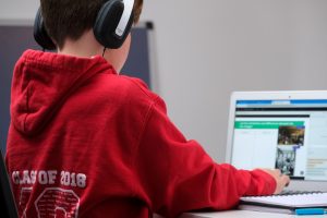 How AI is Revolutionizing Classroom Learning in 2025